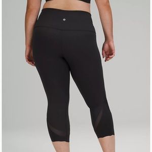 Lululemon wunder under scalloped hem size 4